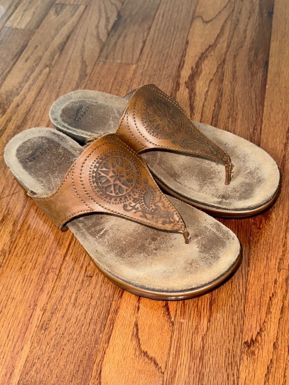 Dansko Women's Priya Leather Flip Flop Thong Sandals Shoes Brown Size 40/9.5-10